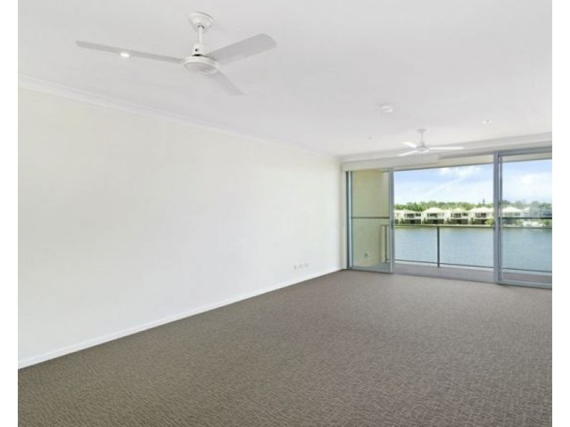 45/5074 Emerald Island Drive, Carrara QLD 4211