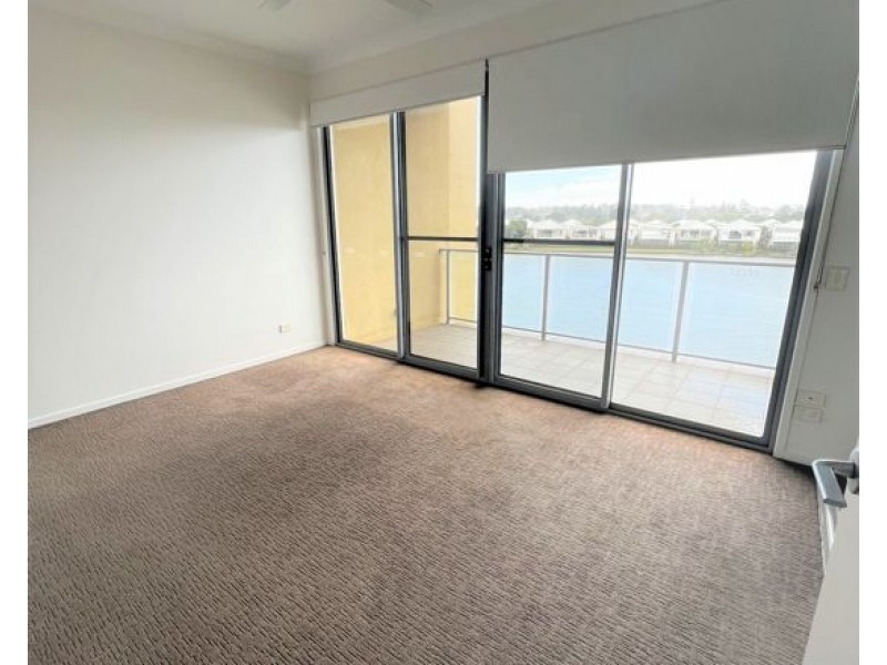 45/5074 Emerald Island Drive, Carrara QLD 4211