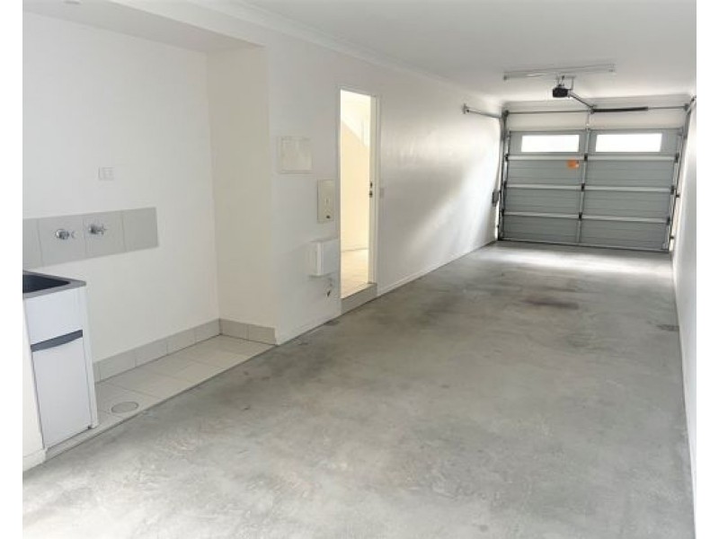 45/5074 Emerald Island Drive, Carrara QLD 4211