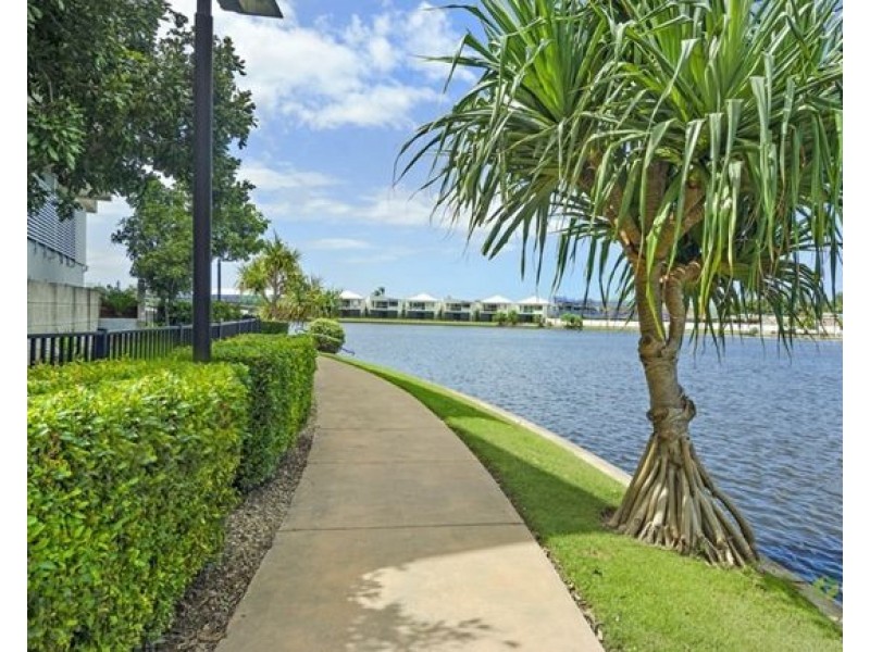 45/5074 Emerald Island Drive, Carrara QLD 4211