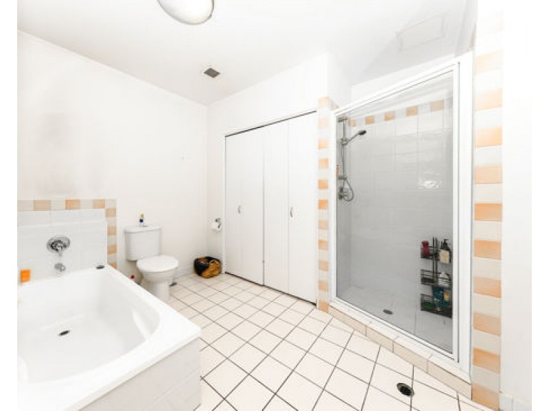 110 Macquarie St, Teneriffe QLD 4005