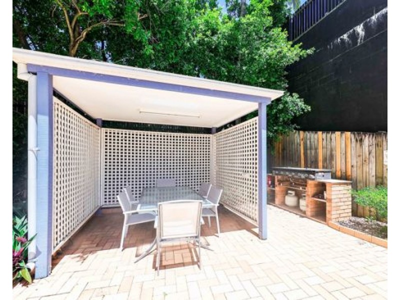 110 Macquarie St, Teneriffe QLD 4005