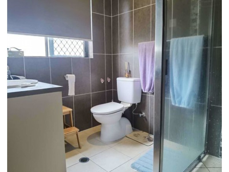 16 Botany Avenue, Redlynch QLD 4870