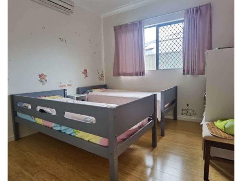 16 Botany Avenue, Redlynch QLD 4870