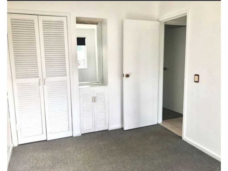 1/20 Philip Avenue, Broadbeach QLD 4218