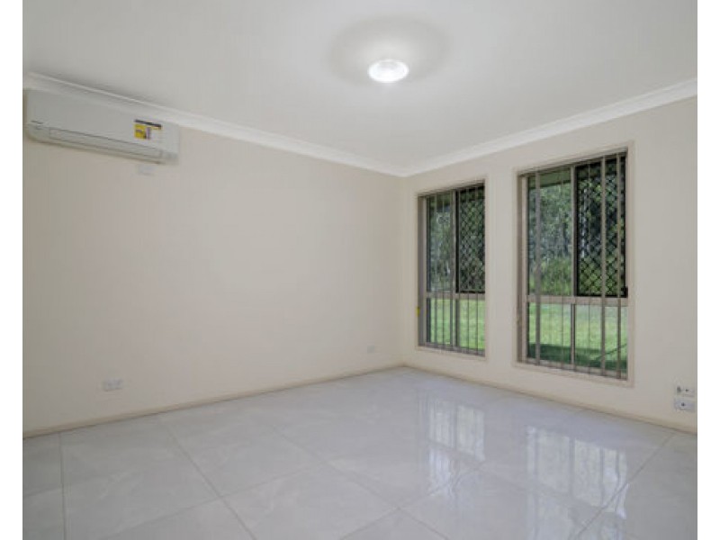 214 Park Ridge Rd, Park Ridge QLD 4125