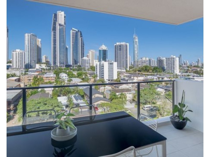 706/266 Stanhill Drive, Chevron Island QLD 4217