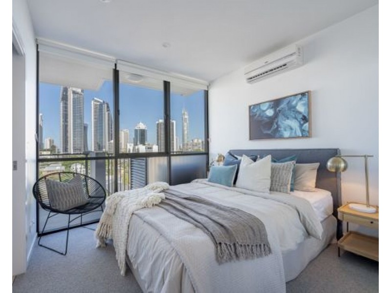 706/266 Stanhill Drive, Chevron Island QLD 4217