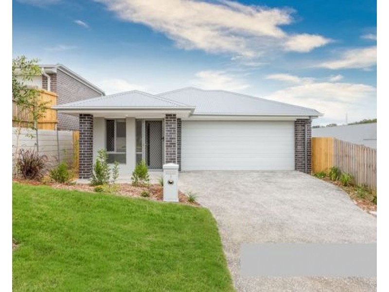 7 Midnight Cres, Spring Mountain QLD 4124