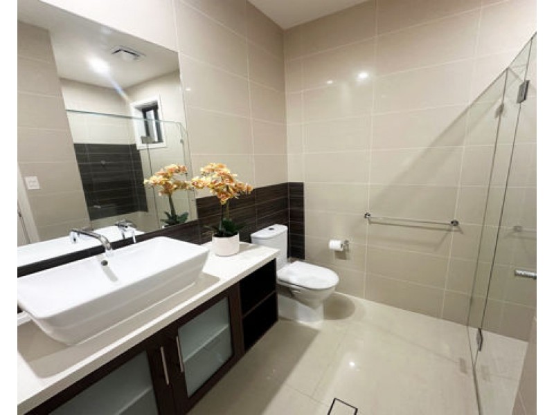 3103 Riverleigh Drive, Hope Island QLD 4212