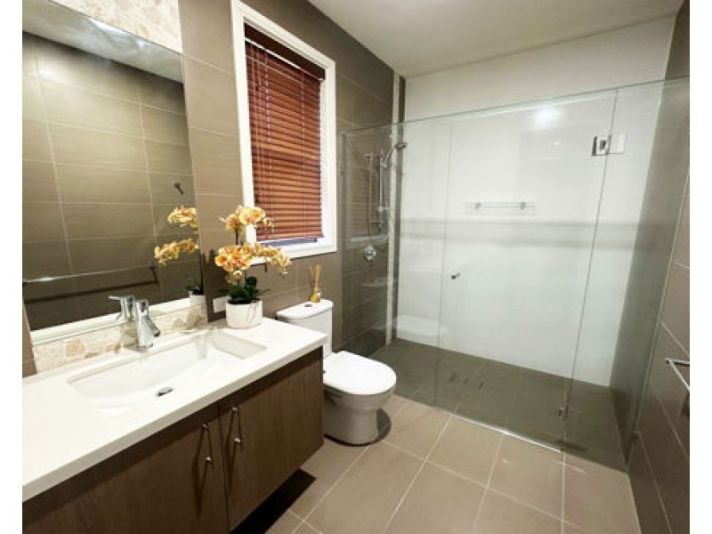 3103 Riverleigh Drive, Hope Island QLD 4212