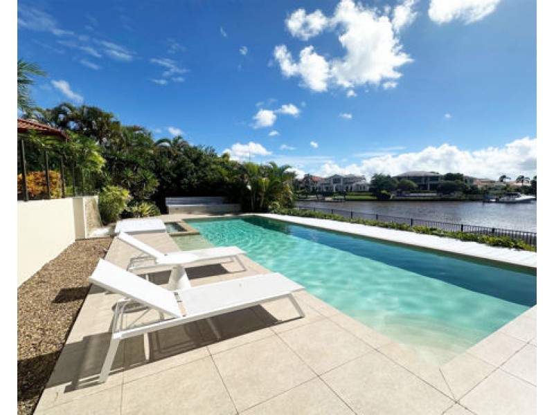 3103 Riverleigh Drive, Hope Island QLD 4212