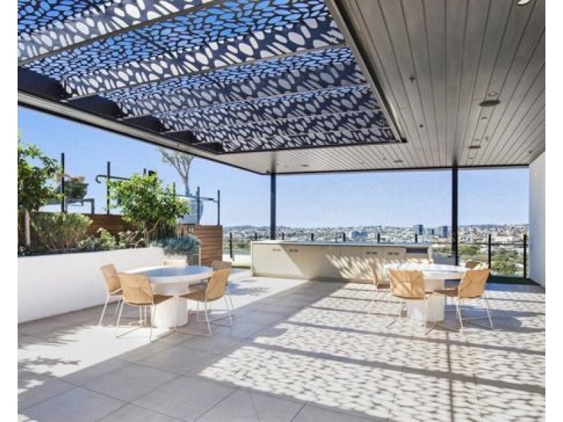 302/19 Deshon Street, Woolloongabba QLD 4102