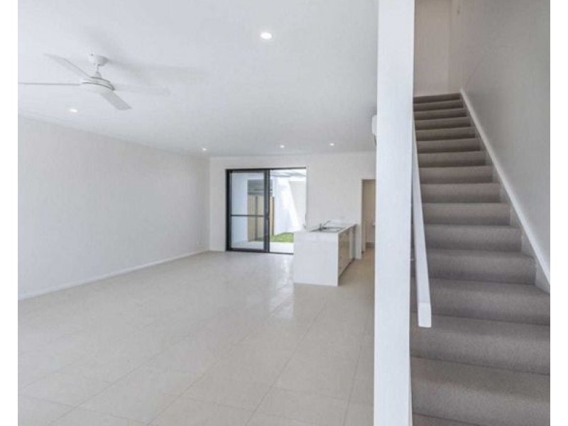 39 Park Lane, Hope Island QLD 4212