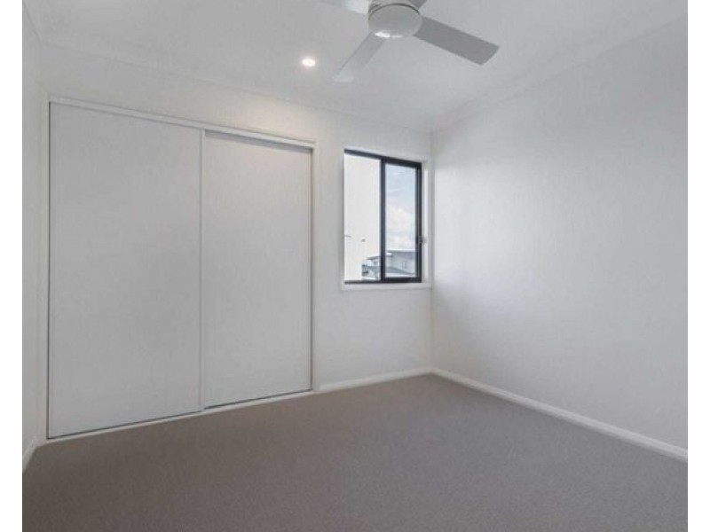 39 Park Lane, Hope Island QLD 4212