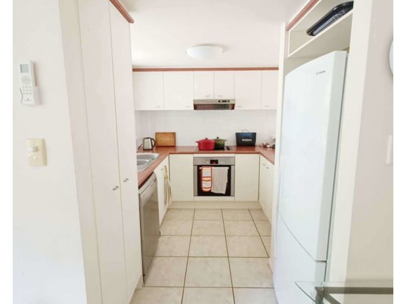 21 /113 Arundel Drive, Arundel QLD 4214