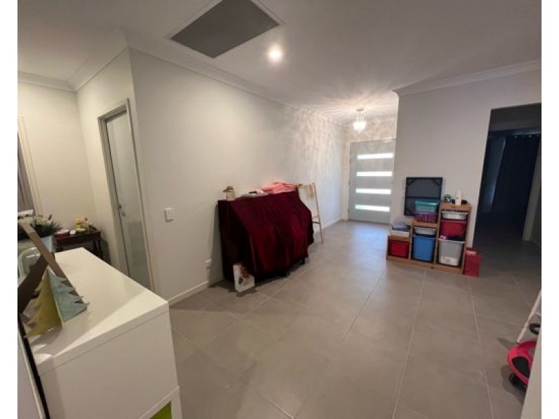 29 Samford Drive, Holmview QLD 4207