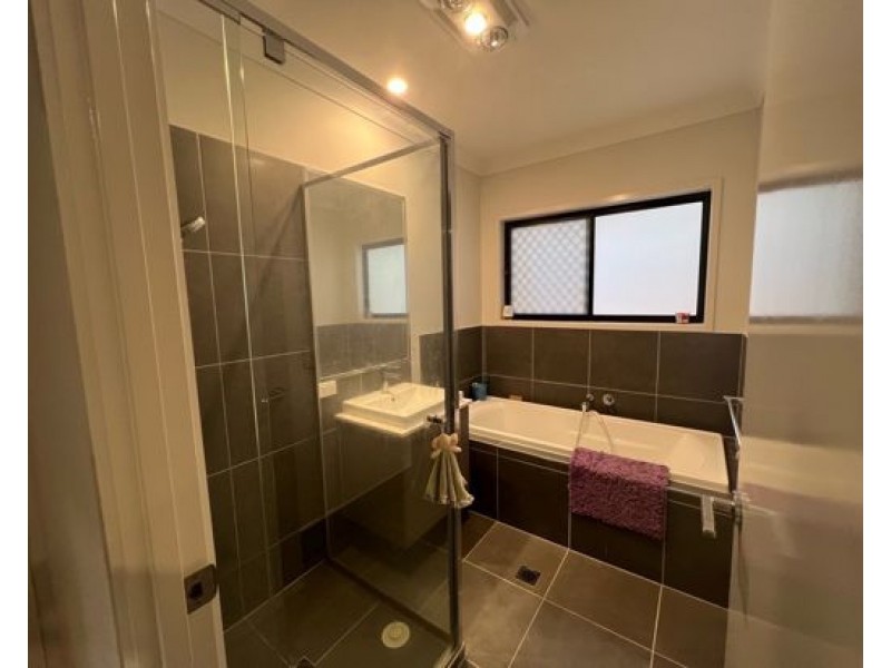 29 Samford Drive, Holmview QLD 4207