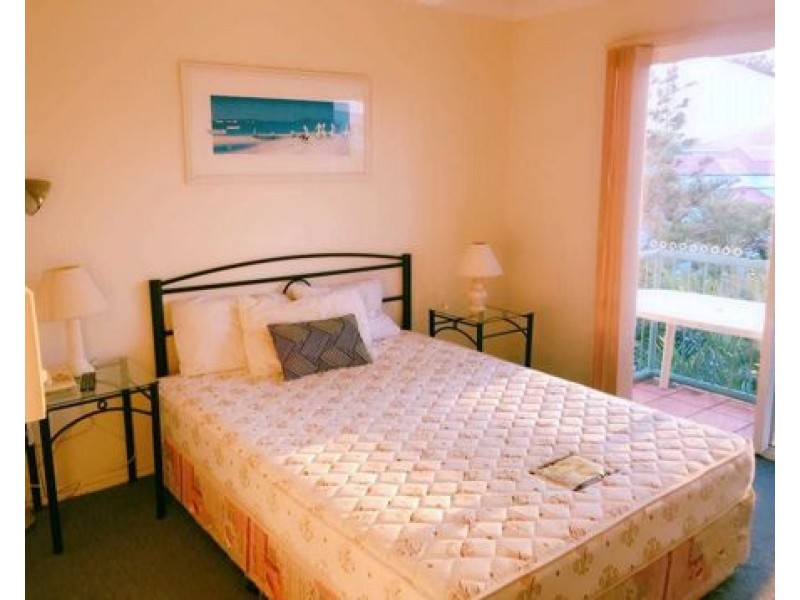 182/7 Redondo Avenue, Miami QLD 4220