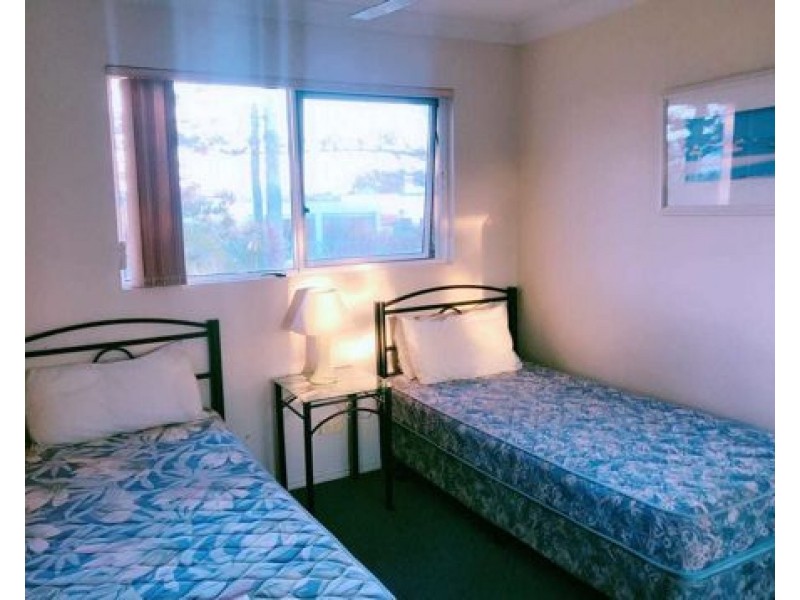 182/7 Redondo Avenue, Miami QLD 4220