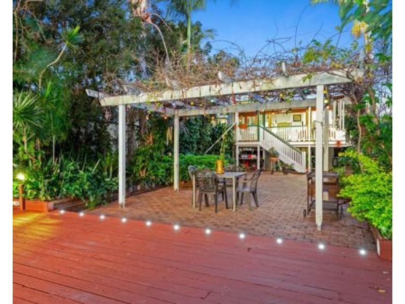 41 Gillan Street, Norman Park QLD 4170