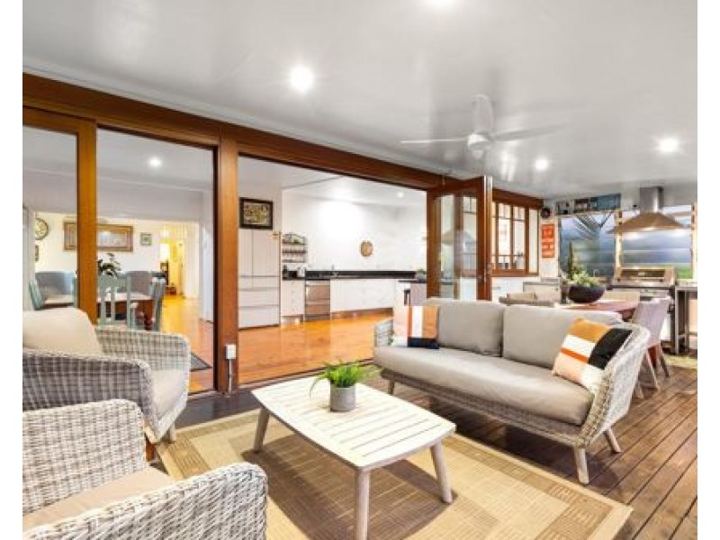 41 Gillan Street, Norman Park QLD 4170