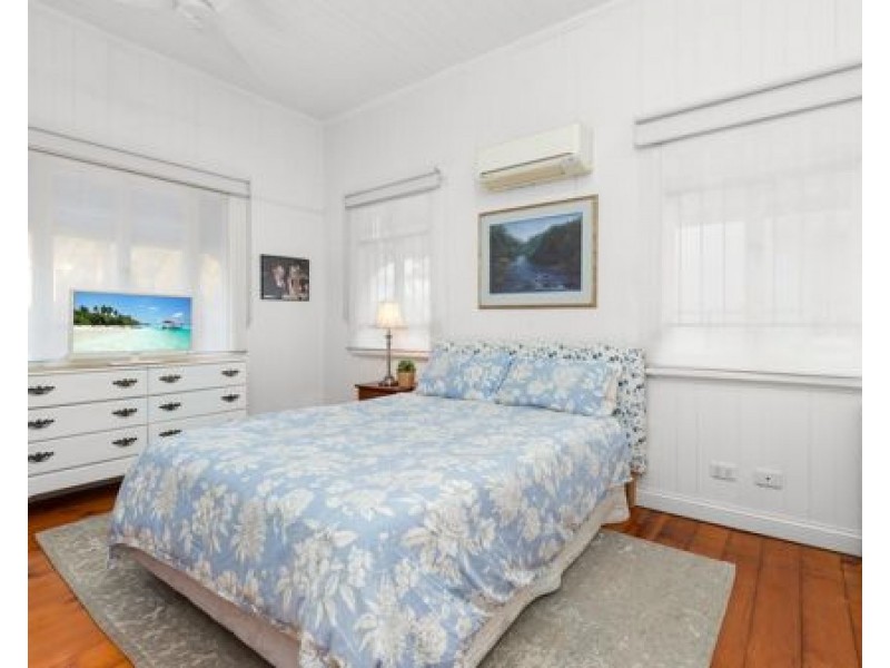 41 Gillan Street, Norman Park QLD 4170