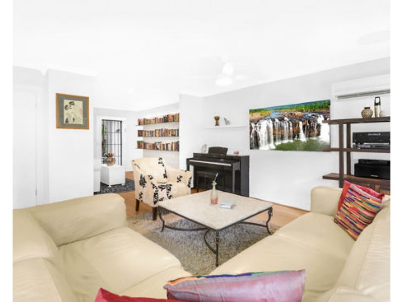 35 John Lund Drive, Hope Island QLD 4212