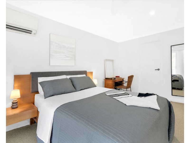 35 John Lund Drive, Hope Island QLD 4212