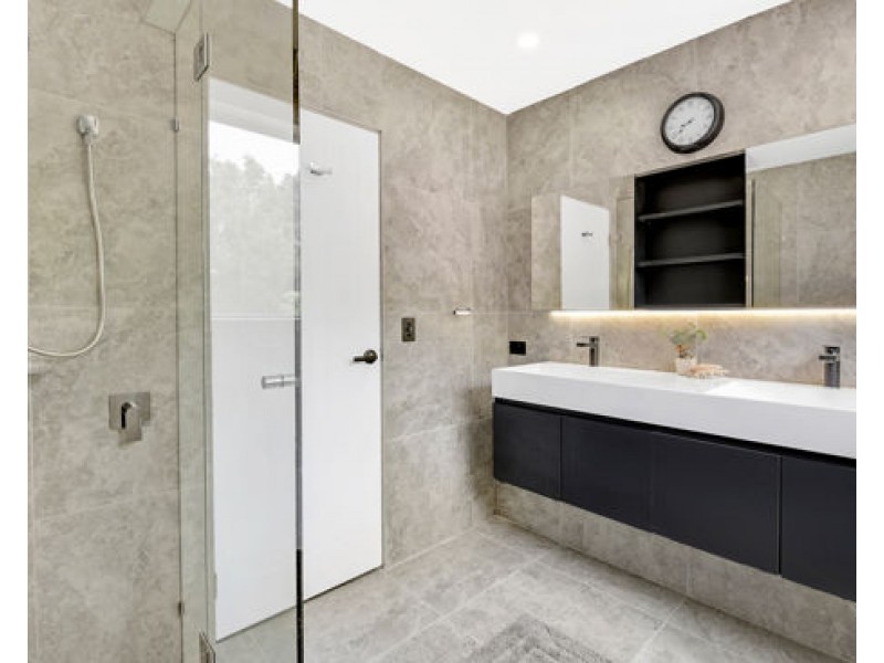 35 John Lund Drive, Hope Island QLD 4212