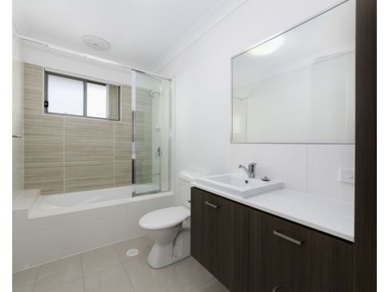 55 40 Old Logan Road, Gailes QLD 4300
