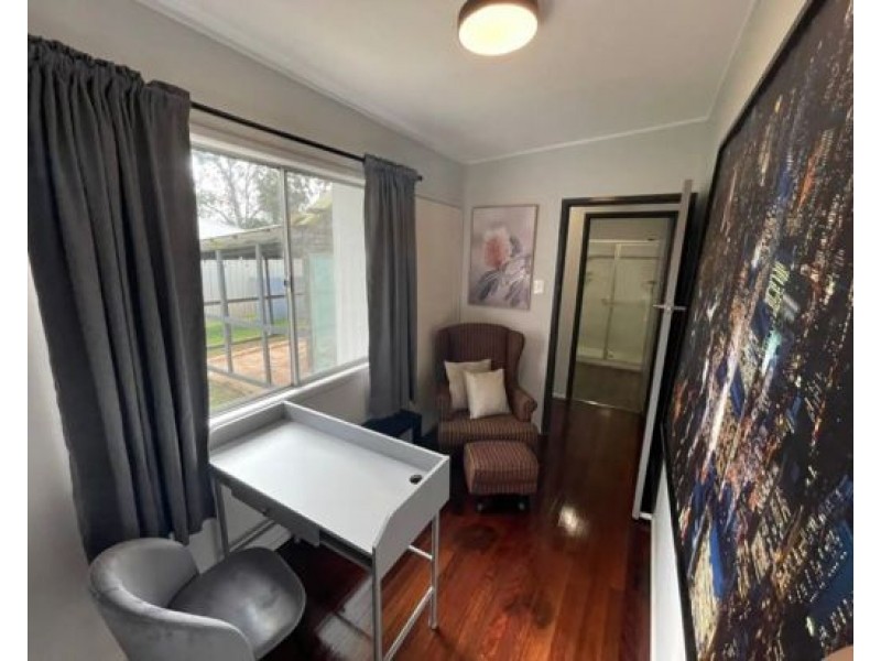 63 School Road, Kallangur QLD 4503