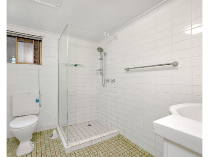 6/64 Pease Street, Manoora QLD 4870
