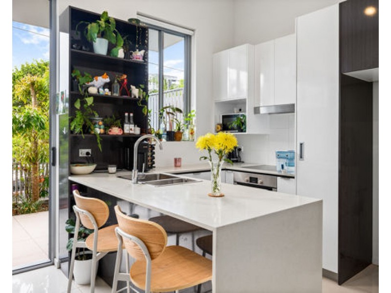 2 /55 Princess St, Kangaroo Point QLD 4169