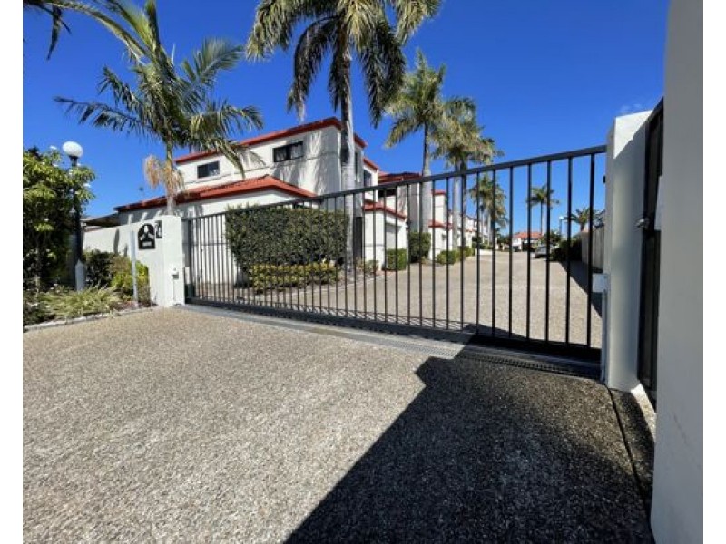Unit 6 74 Plaza St, Wynnum West QLD 4178