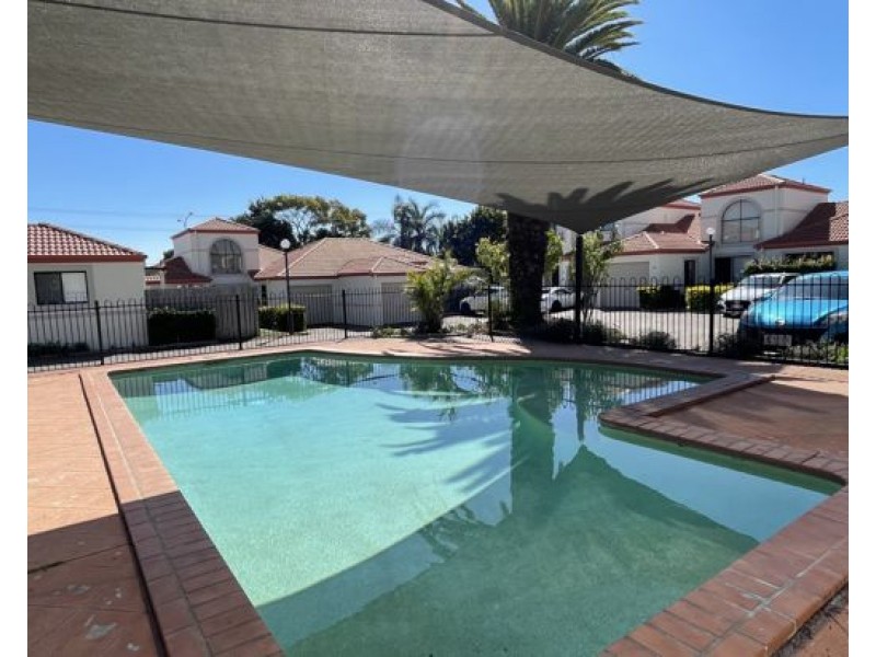 Unit 6 74 Plaza St, Wynnum West QLD 4178