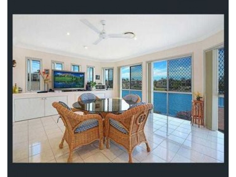 4 Warriewood Place, Robina QLD 4226