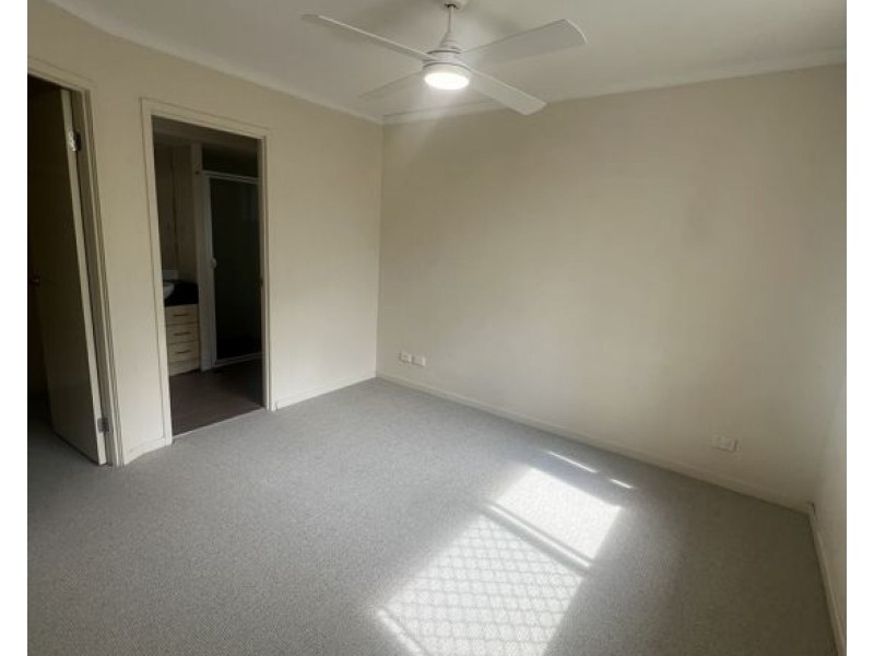 04025/38 Vincent Street, Indooroopilly QLD 4068