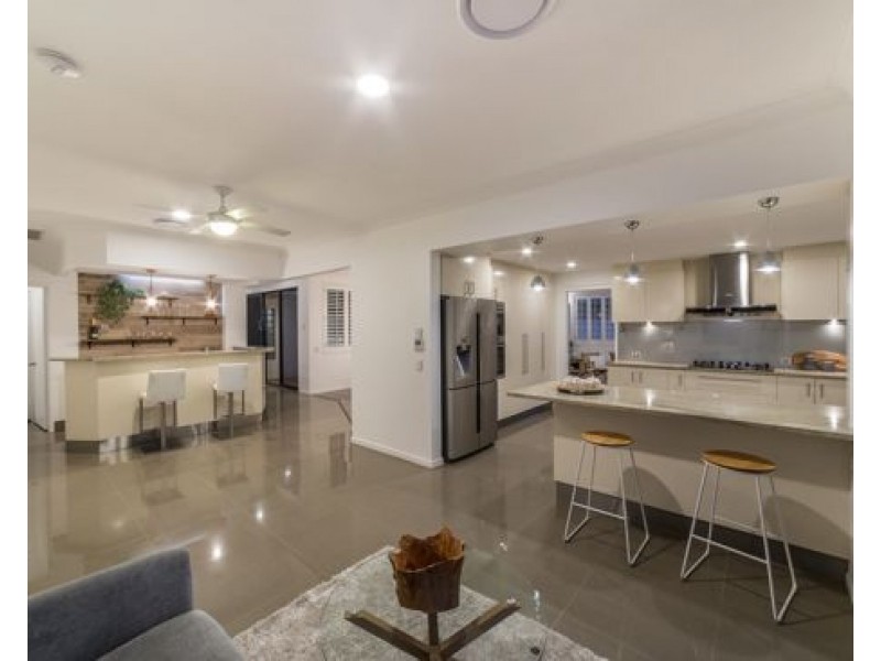 7 Daimler Drive, Bundall QLD 4217