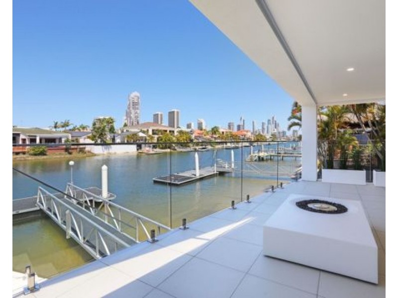 9 Norseman Court, Surfers Paradise QLD 4217