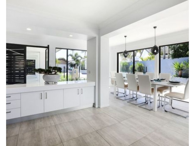 9 Norseman Court, Surfers Paradise QLD 4217