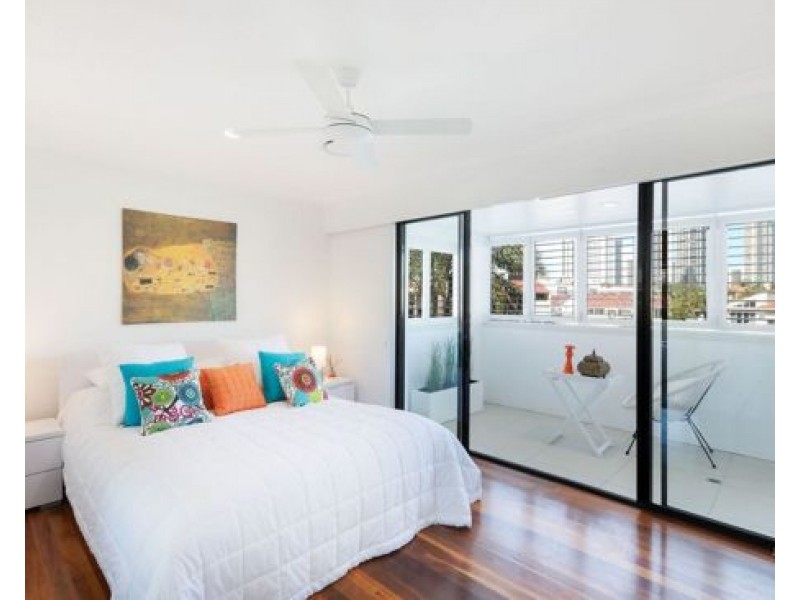 9 Norseman Court, Surfers Paradise QLD 4217