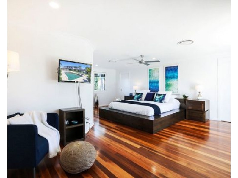 9 Norseman Court, Surfers Paradise QLD 4217