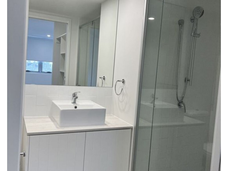 4100 42 Laver Drive, Robina QLD 4226