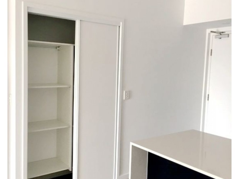 ID 21141345/ 11 Rolleston Street, Keperra QLD 4054