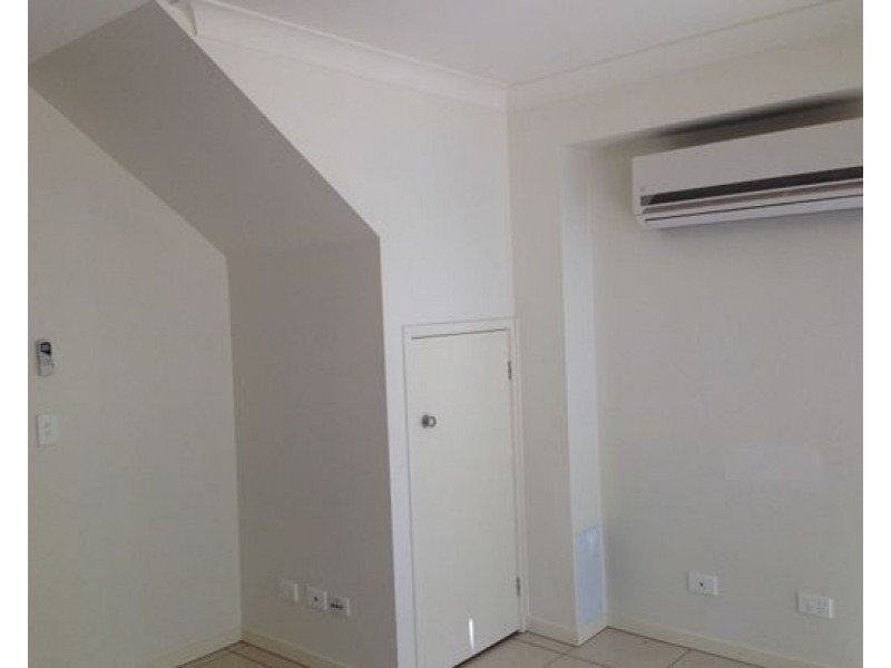 64 115 Todds Road, Lawnton QLD 4501