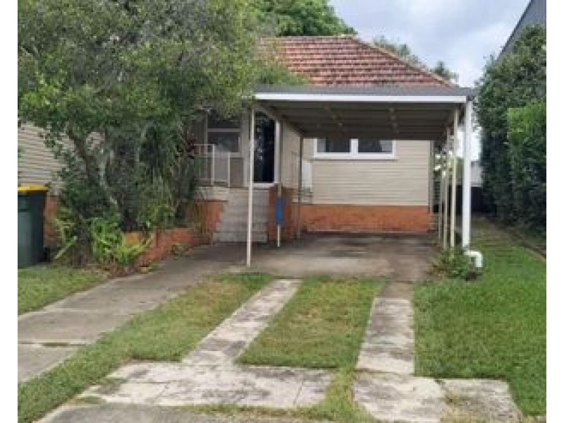 89 Burn Street, Camp Hill QLD 4152