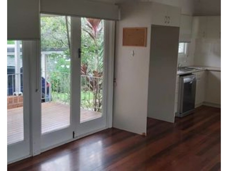 89 Burn Street, Camp Hill QLD 4152