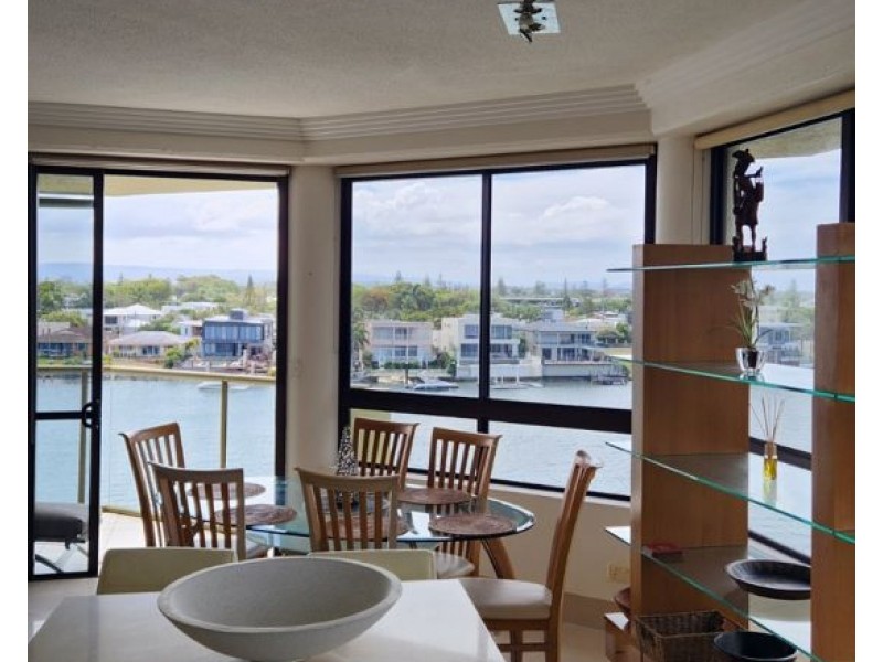 6 2890 Gold Coast Highway, Surfers Paradise QLD 4217