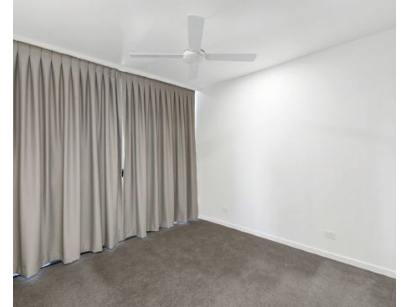 1207/19 Deshon Street, Woolloongabba QLD 4102